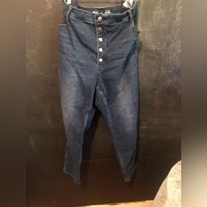 Never Worn Old Navy Rockstar Super Skinny Stretch SZ 26